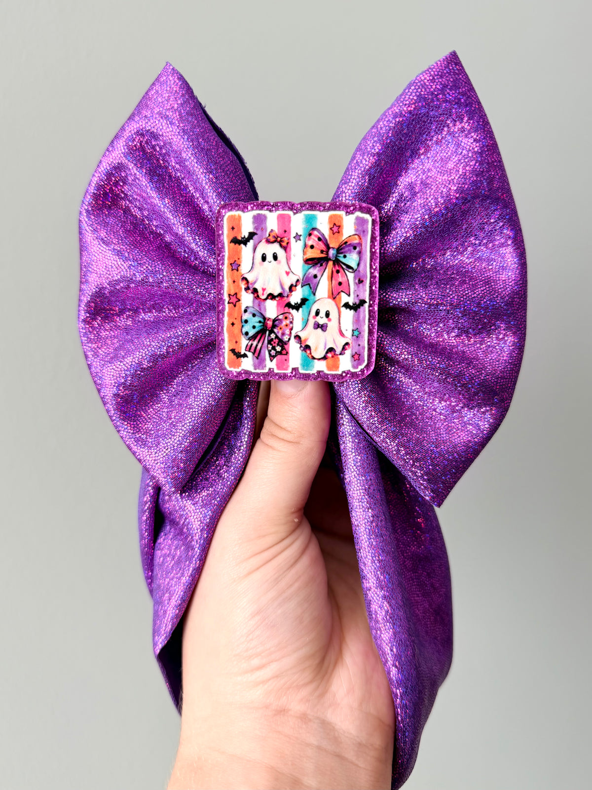 Ghosty bows center clip