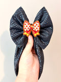 Candy corn center clip
